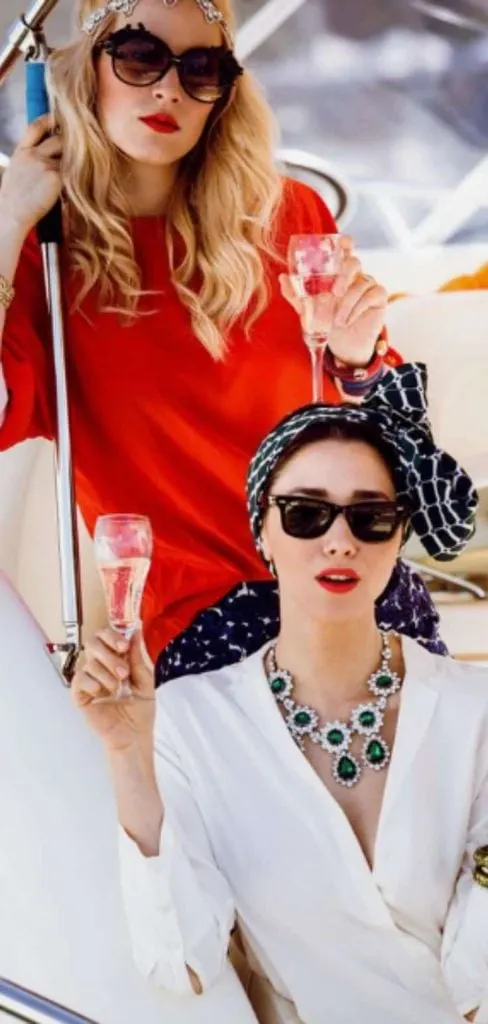 Yacht rock vintage party outfit