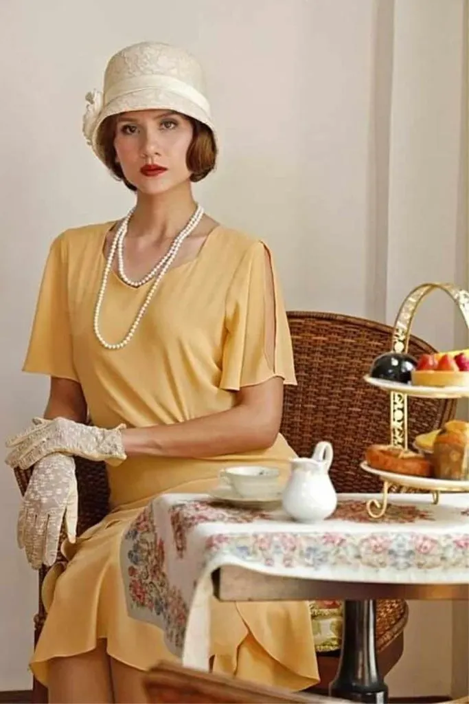 what to wear afternoon tea