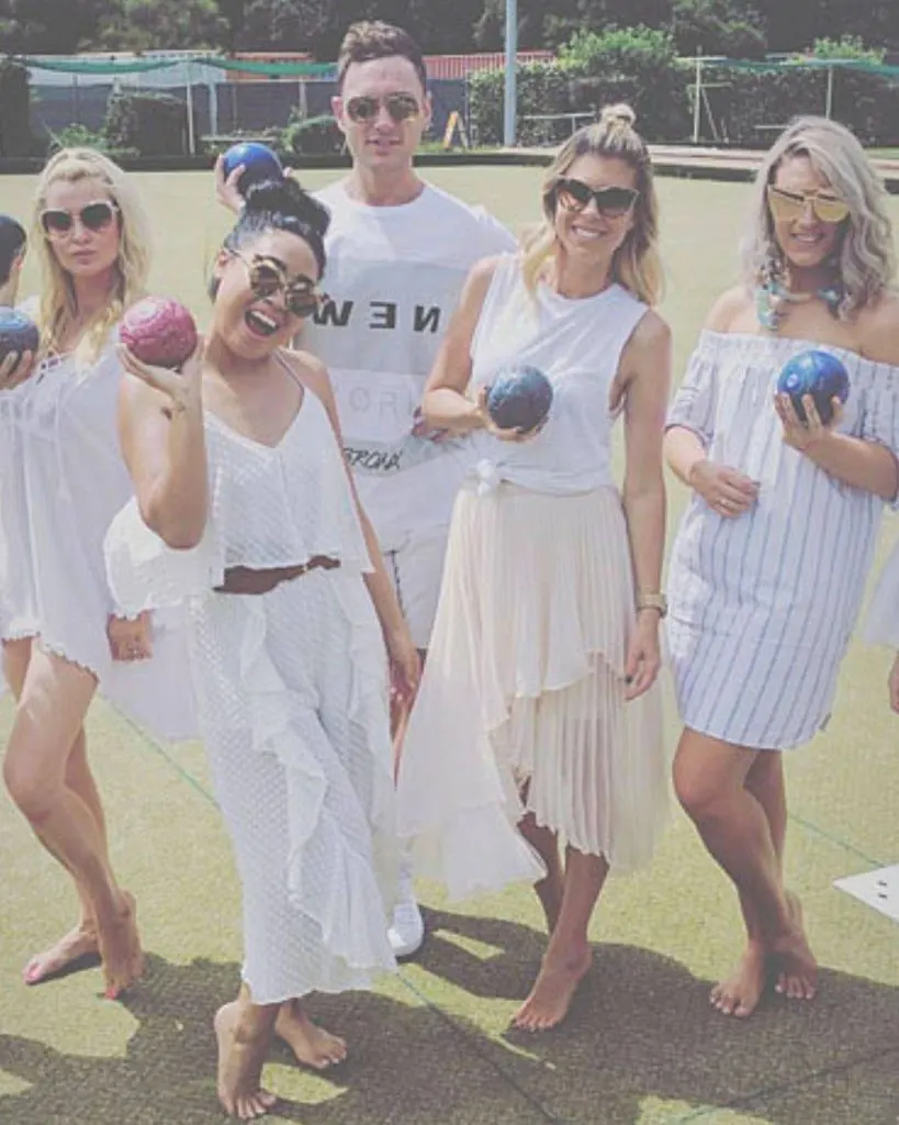 casual lawn bowl party outfit