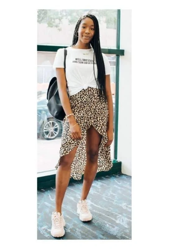 Casual chic essence festival outfit