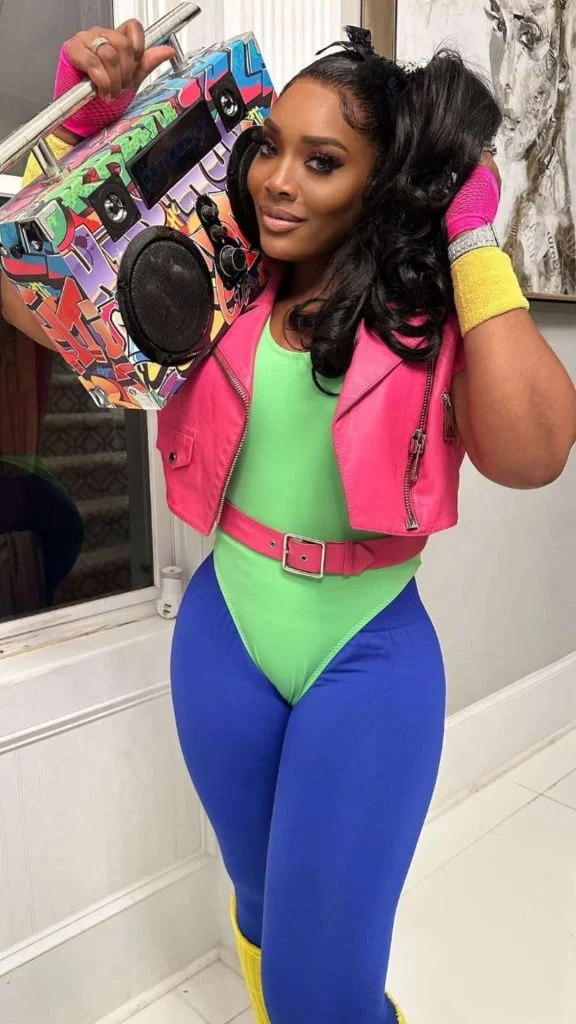 retro 90s aerobics workout outfit