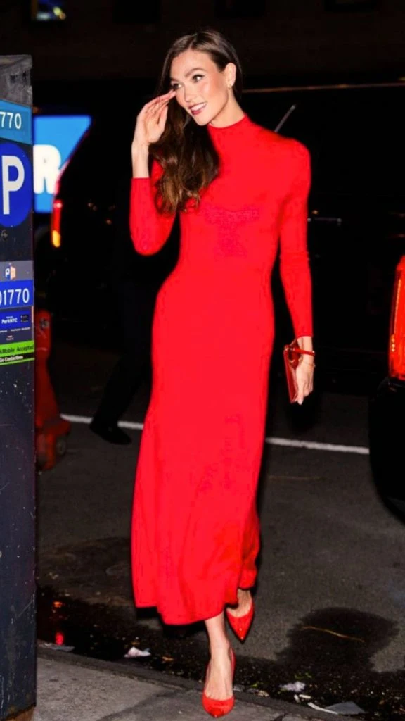 elegant posture, old money ladies