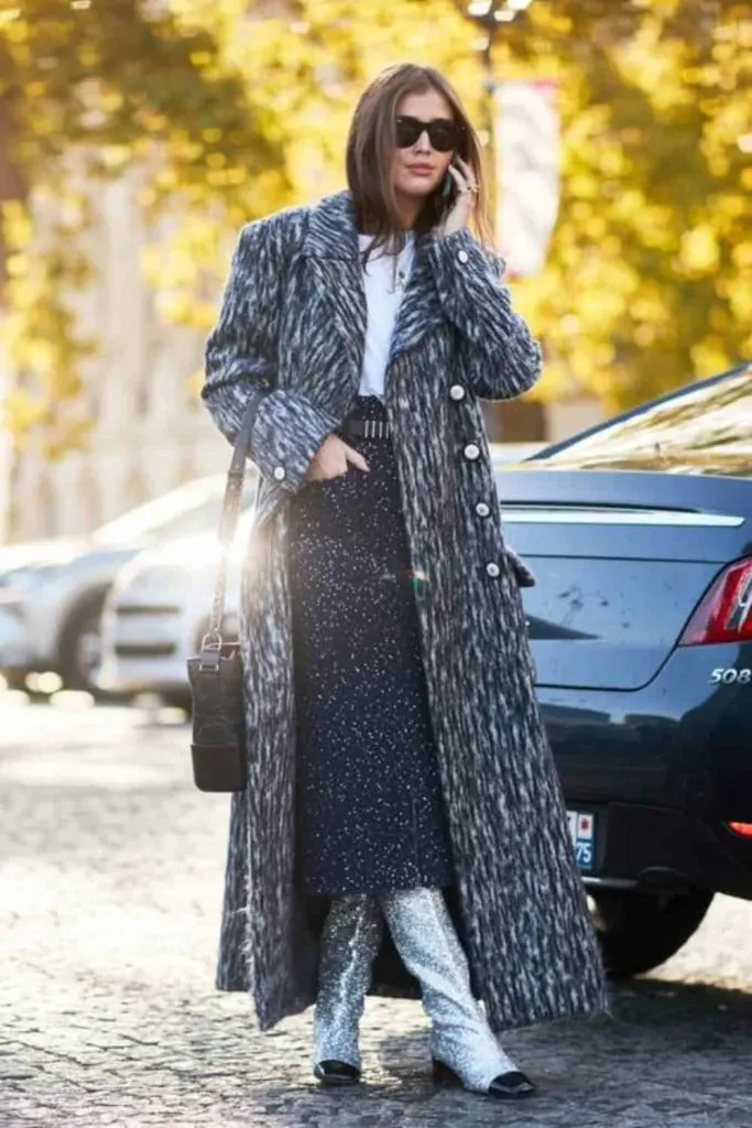 HIGH-FASHION LOOK WITH BLAZER