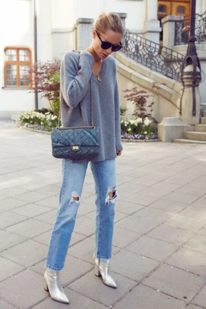 RHINESTONE BOOTS IN CASUAL ENSEMBLE