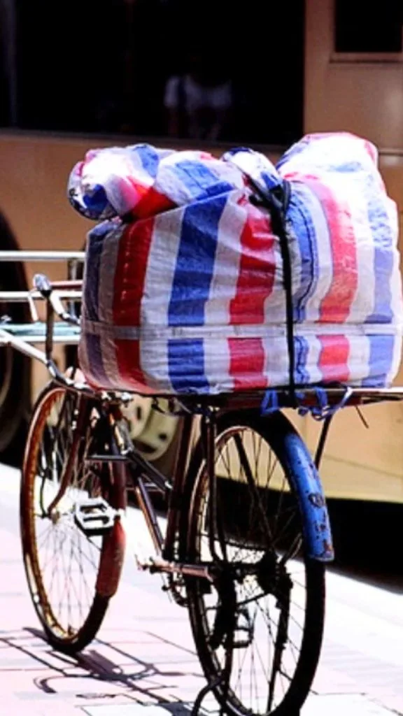 where to buy cheap souvenirs in hong kong