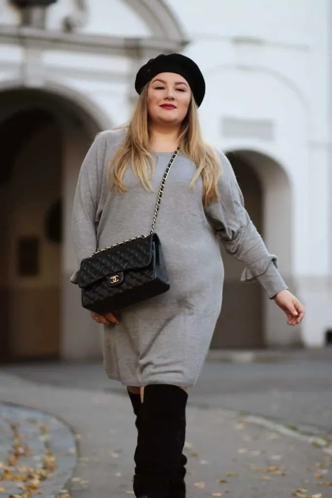 BERET FOR A FRENCH GIRL LOOK