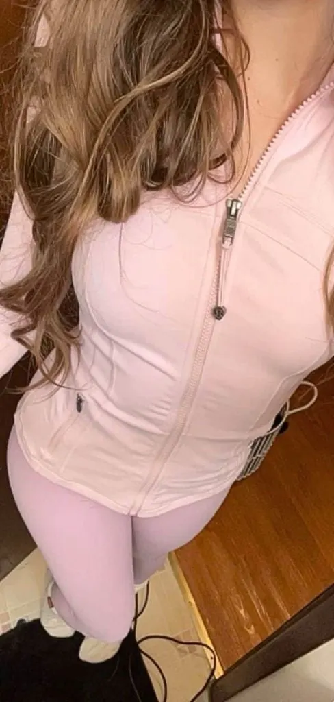 Pink Lululemon Define jacket outfit