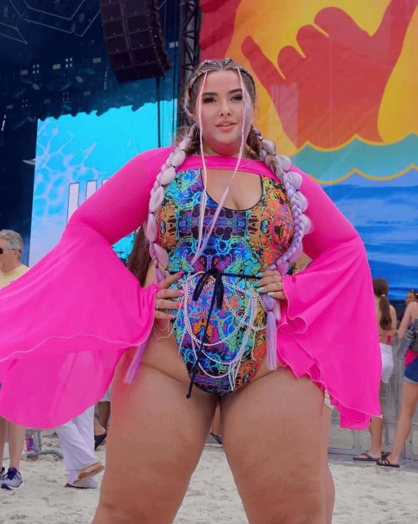 PLUS SIZE music festival outfits