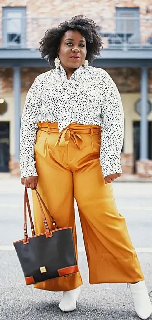 plus size rainy wedding outfit