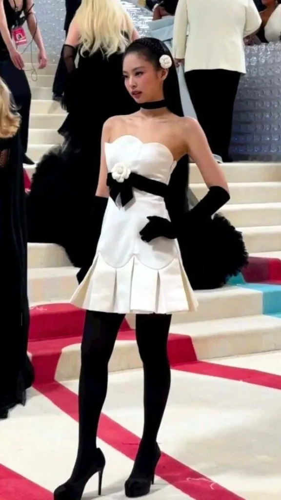 CHANEL inspired outfit ideas