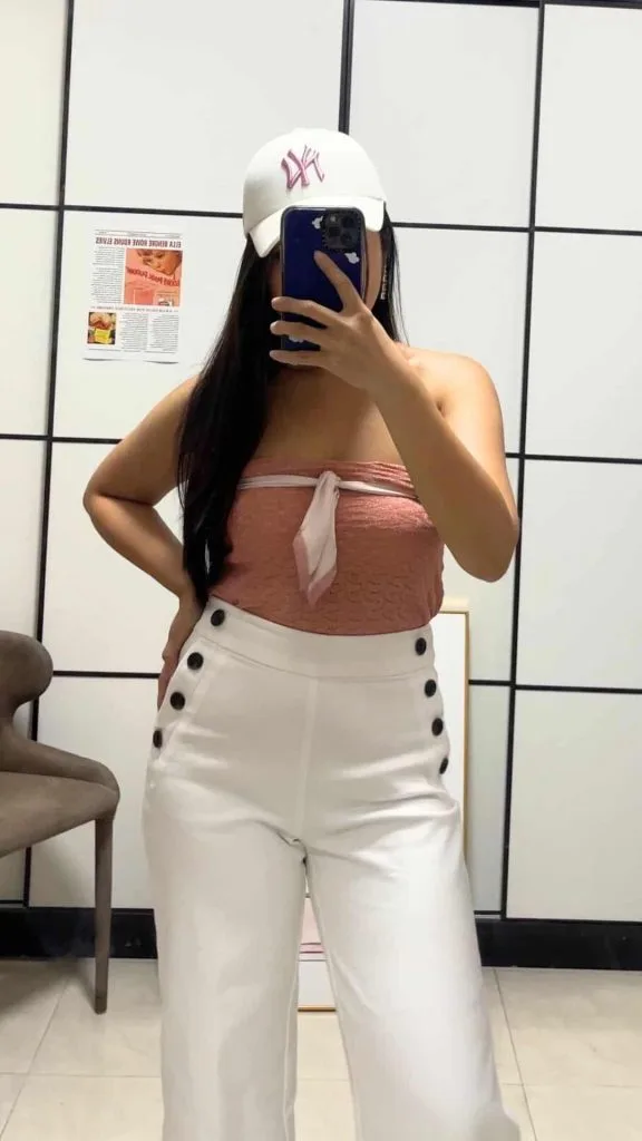 sporty chic outfit white jeans